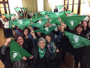 Lee más sobre el artículo Corporación Humanas y Mesa Acción por el Aborto en Chile junto a parlamentarias de oposición dieron a conocer proyecto de despenalización del aborto a organizaciones feministas