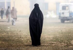 Lee más sobre el artículo Contra el cuerpo de las mujeres: la otra ocupación de los talibanes en Afganistán